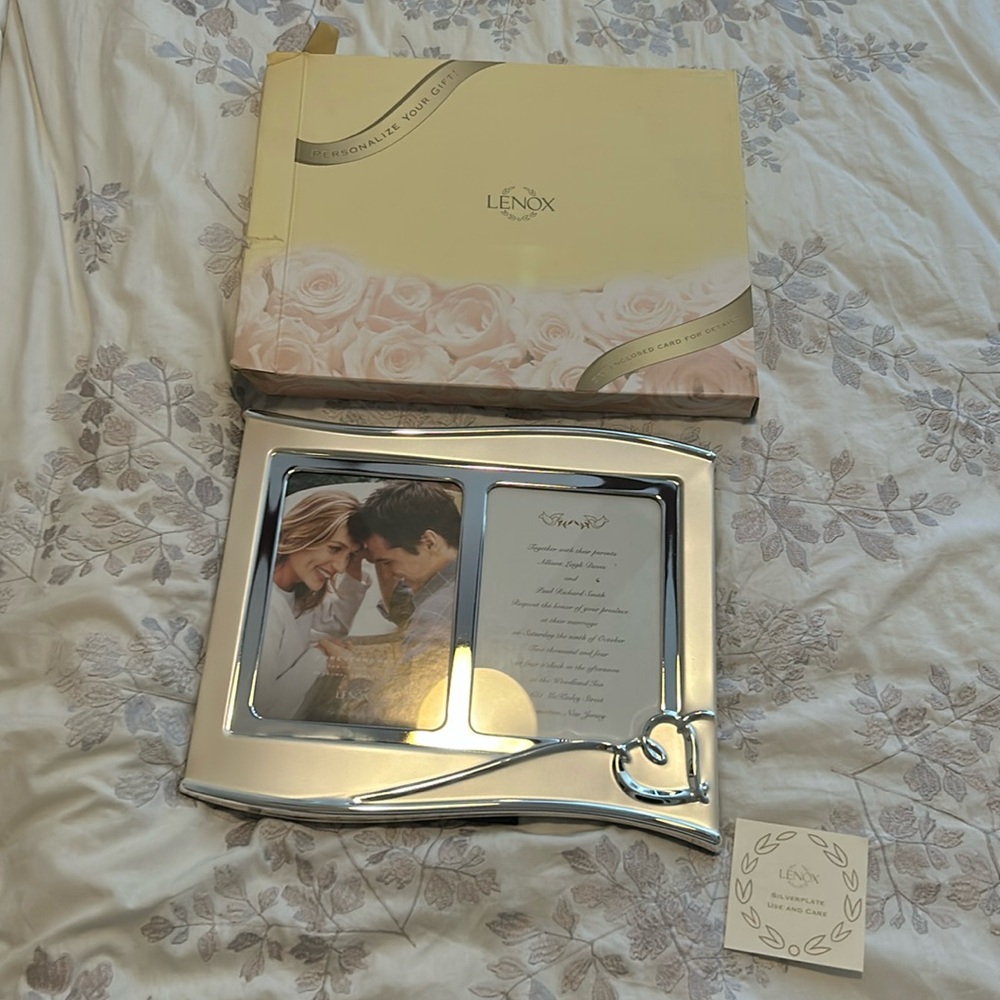 Lenox Forevermore Invitation and Picture Frame NWT
